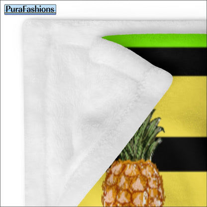Pineapple Print Throw Blanket | PuraFashions.com